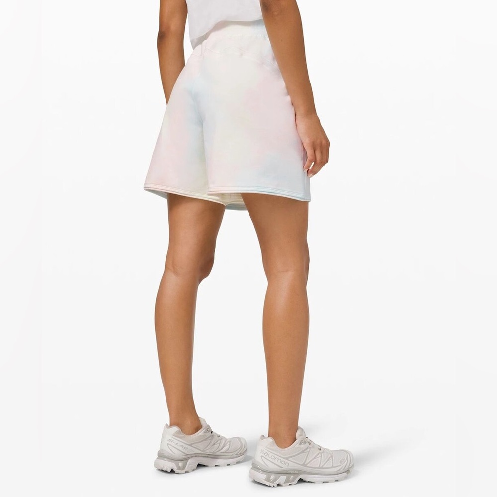 NWT LULULEMON RARE LA FRENCH TERRY HIGH RISE SHORTS cotton candy wash